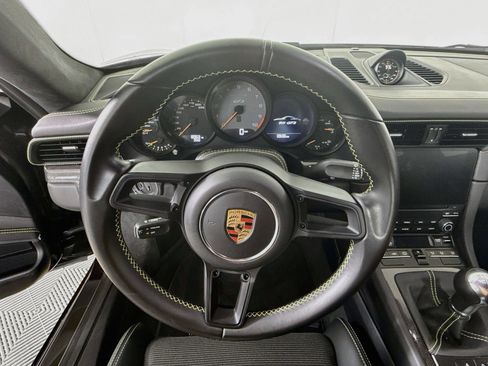 Certified 2019 Porsche 911 GT3 RWD image 14