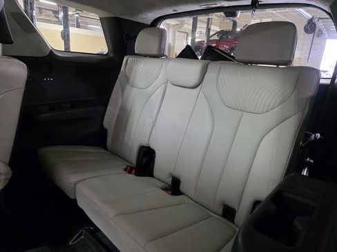 Used 2023 Hyundai Palisade Calligraphy w/ Cargo Package image 9