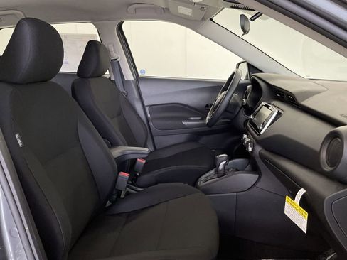 Used 2025 Nissan Kicks Play S FWD image 19
