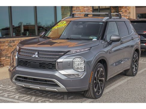 Used 2024 Mitsubishi Outlander SEL image 7