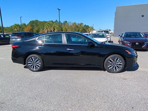 New 2025 Nissan Altima 2.5 SV w/ SV Premium Package image 2