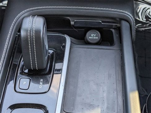 Used 2022 Volvo XC90 T8 R-Design w/ Advanced Package image 24