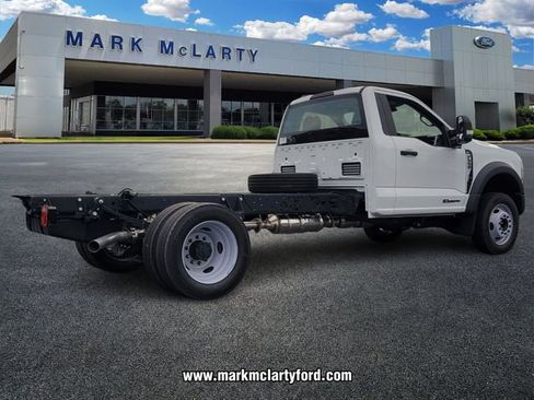 New 2025 Ford F550 2WD Regular Cab Super Duty image 3