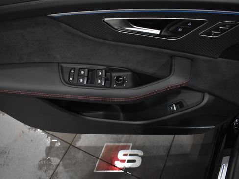New 2026 Audi SQ8 Prestige image 36