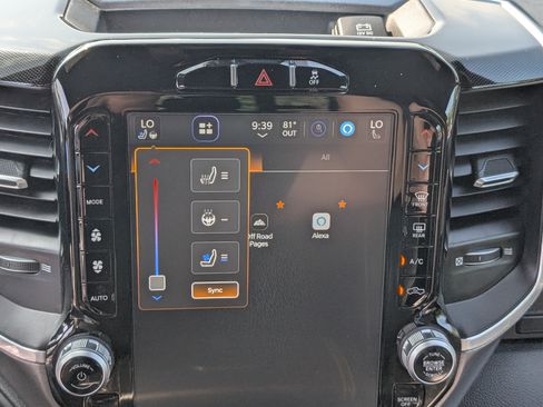 Used 2023 RAM 2500 Laramie AWD/4WD image 31