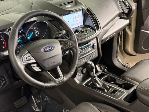 Used 2017 Ford Escape Titanium AWD/4WD image 13