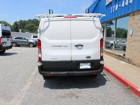 Used 2016 Ford Transit 250 130 Low Roof RWD image 5
