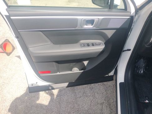 Used 2025 Hyundai Santa Fe SEL FWD image 29