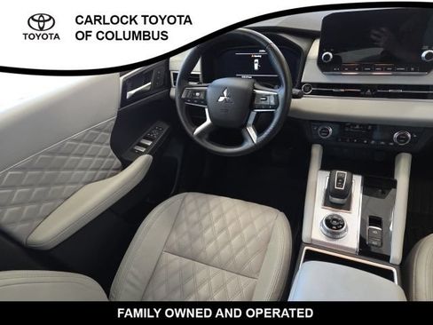 Used 2024 Mitsubishi Outlander SEL AWD/4WD image 19
