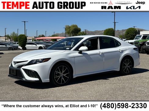 Used 2024 Toyota Camry SE w/ Blackout Package (TMS) FWD image 1