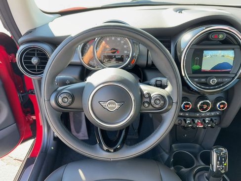 Used 2020 MINI Cooper 2-Door Hardtop w/ Storage Package image 25