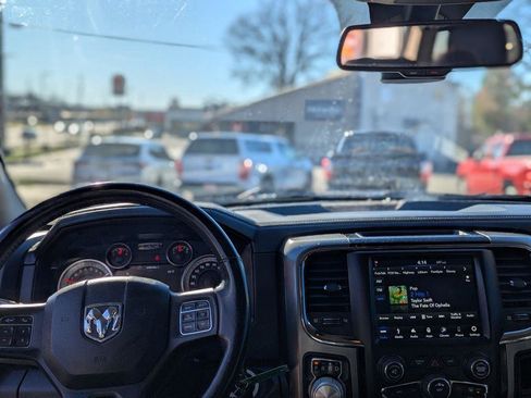 Used 2018 RAM 1500 Sport w/ Comfort Group image 27