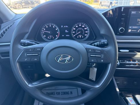 Used 2021 Hyundai Sonata SE w/ Preferred Accessory Package image 32