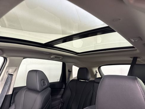 New 2026 Acura MDX SH-AWD image 18