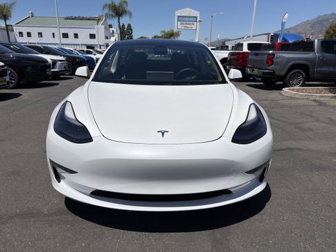Used 2023 Tesla Model 3 Standard Range RWD image 3