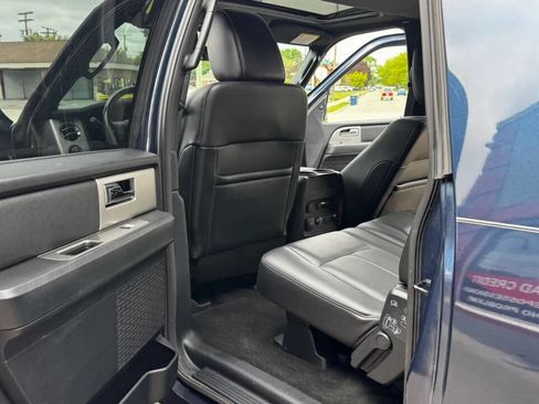 Used 2017 Ford Expedition EL XLT w/ Equipment Group 202A AWD/4WD image 22