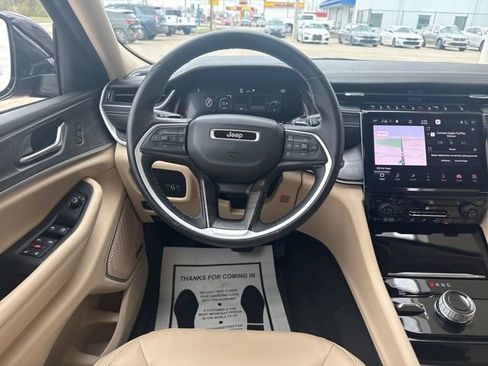 Used 2021 Jeep Grand Cherokee L Limited image 12