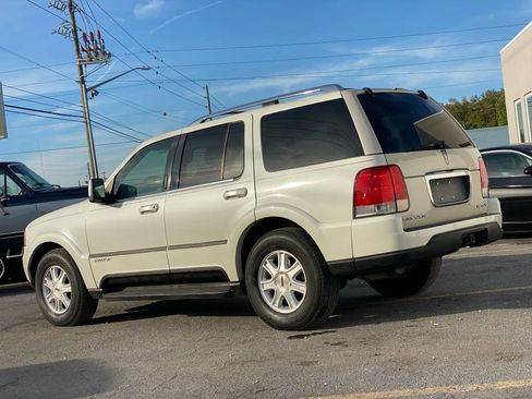 Used 2004 Lincoln Aviator Luxury image 3