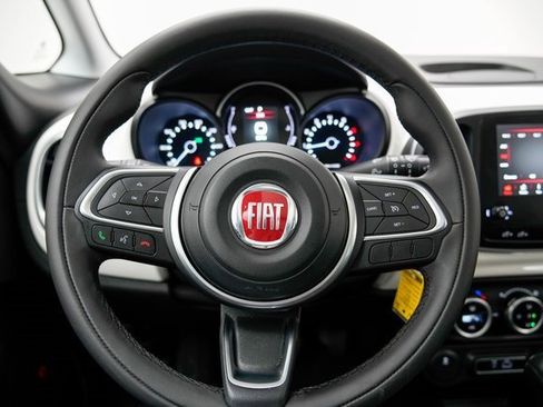 Used 2020 FIAT 500L Lounge image 31