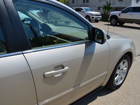 Used 2006 Ford Five Hundred SEL FWD image 8