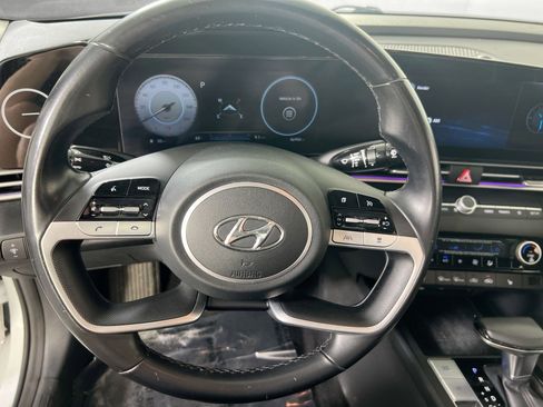 Used 2021 Hyundai Elantra Limited image 11