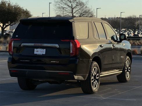 Used 2021 GMC Yukon AT4 w/ AT4 Premium Package image 4