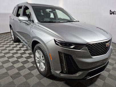 New 2025 Cadillac XT6 Luxury