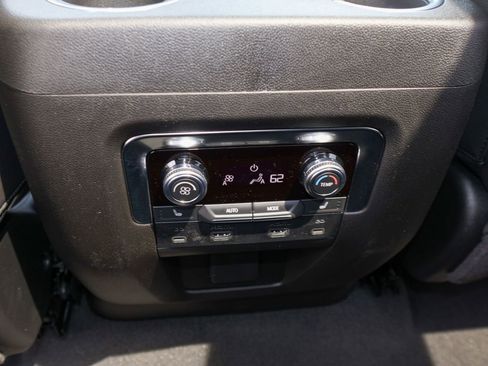 New 2026 GMC Yukon Elevation w/ Elevation Premium Package AWD/4WD image 16