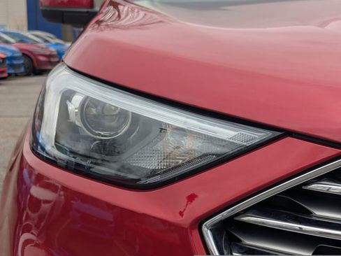 Used 2022 Ford Edge SEL w/ Convenience Package image 10