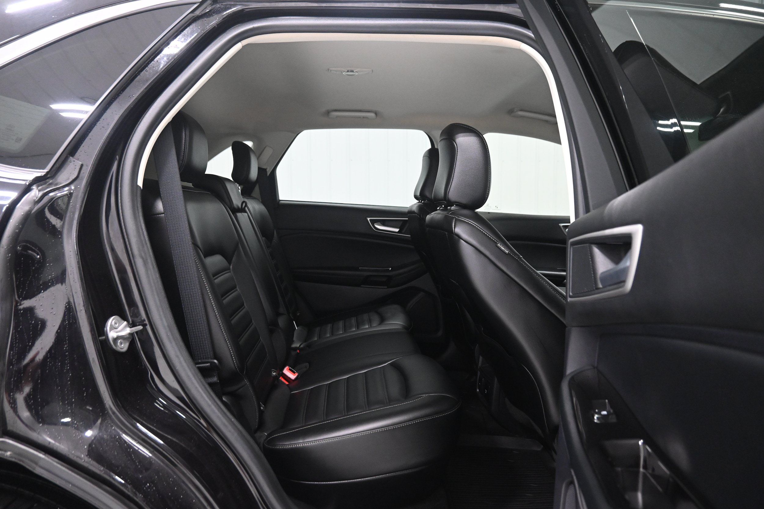 Used 2020 Ford Edge SEL w/ Convenience Package AWD/4WD image 29