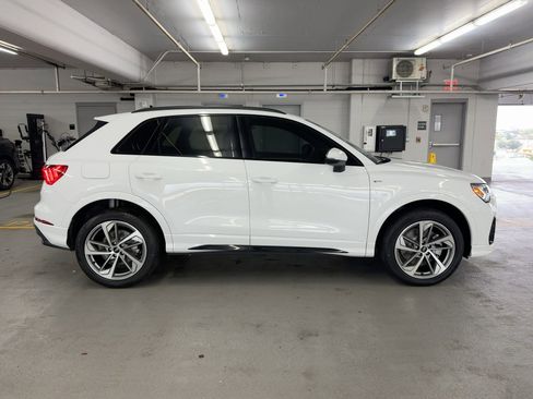 New 2025 Audi Q3 2.0T Premium image 8