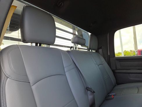 Used 2025 RAM 3500 Tradesman w/ Chrome Appearance Group AWD/4WD image 18