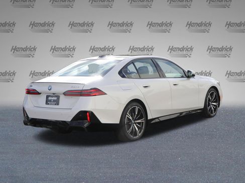 Certified 2026 BMW 550e xDrive w/ Premium Package AWD/4WD image 10