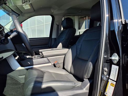 Used 2023 Toyota Tundra SR5 image 6