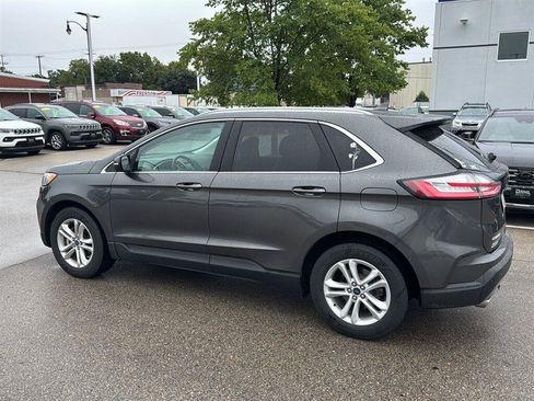 Used 2019 Ford Edge SEL w/ Equipment Group 201A FWD image 9