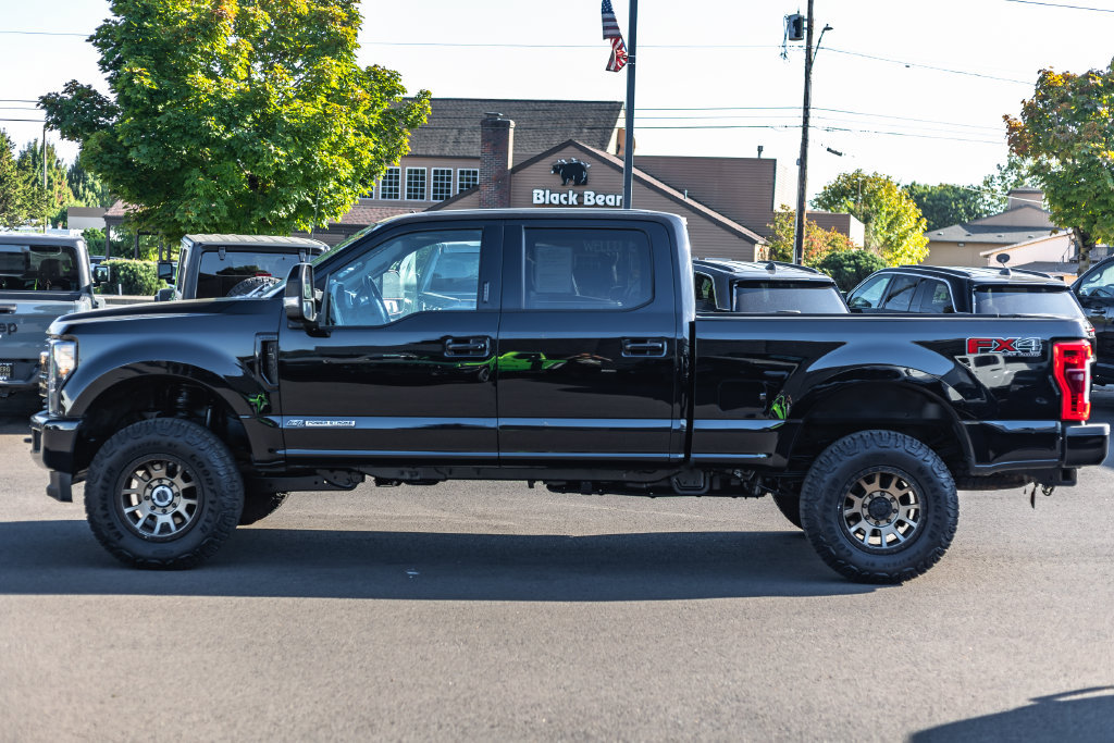Used 2019 Ford F350 Lariat AWD/4WD image 9