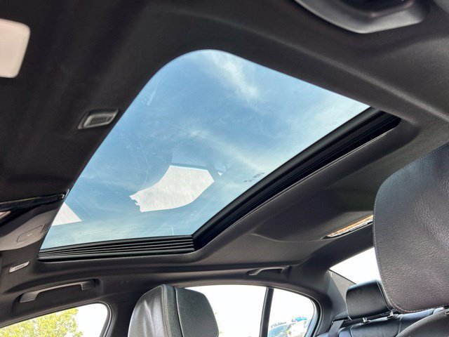 Used 2019 BMW 530i xDrive AWD/4WD image 40