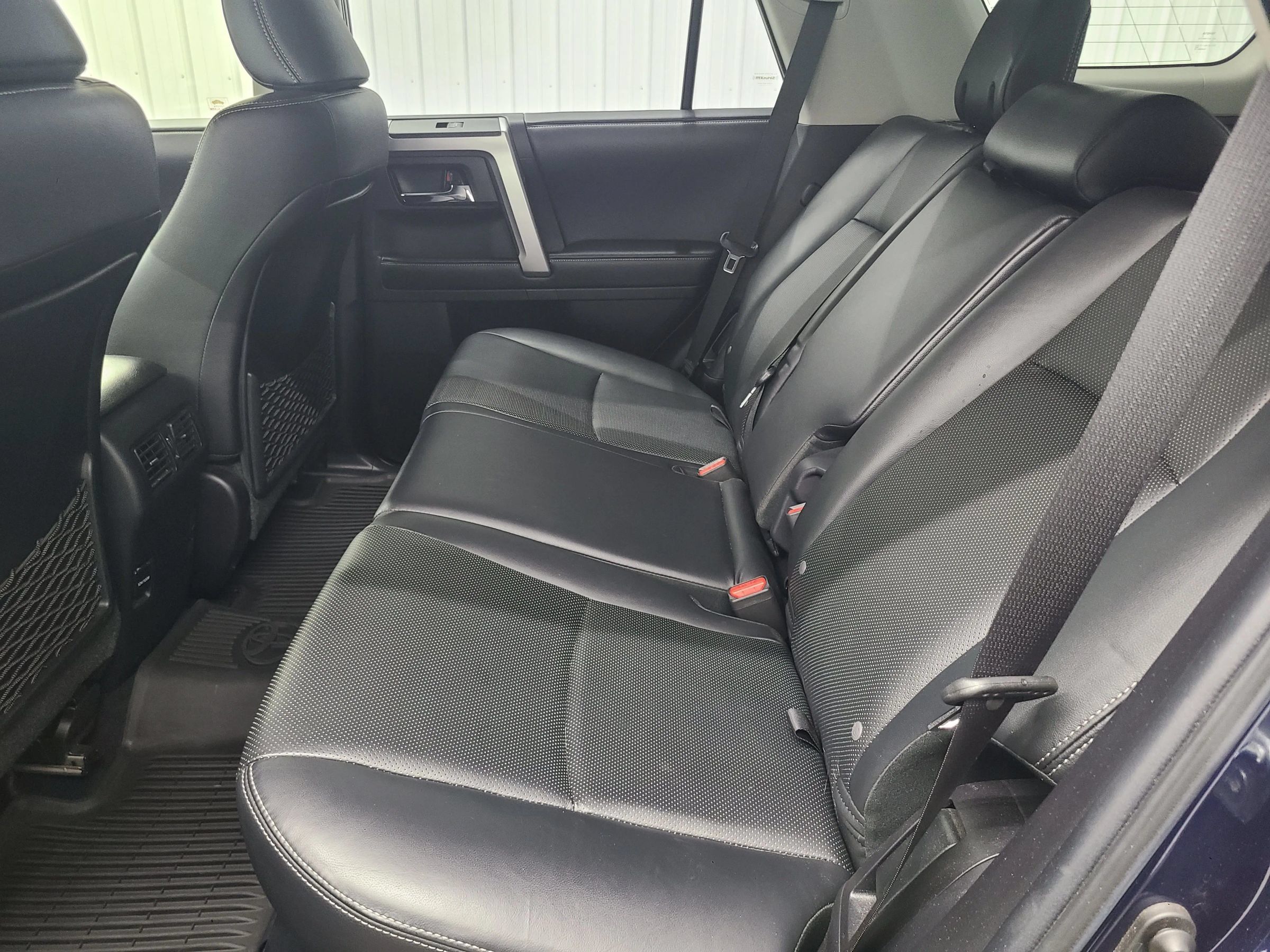 Used 2018 Toyota 4Runner Limited AWD/4WD image 39