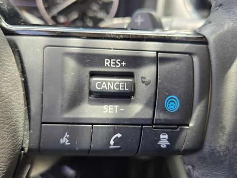 Used 2022 Nissan Rogue SL w/ SL Premium Package FWD image 27