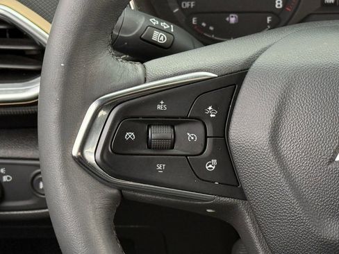 Used 2023 Chevrolet TrailBlazer ACTIV w/ Sun and Liftgate Package FWD image 12