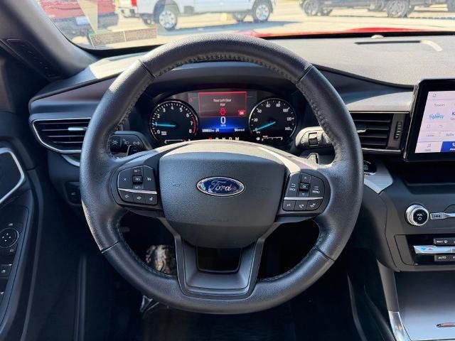 Certified 2020 Ford Explorer XLT w/ Equipment Group 202A AWD/4WD image 16