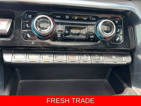 Used 2022 GMC Sierra 1500 Denali AWD/4WD image 28