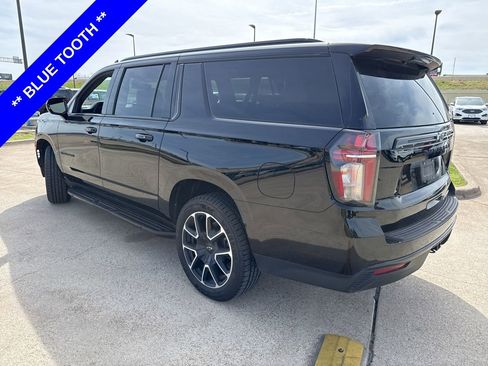 Used 2024 Chevrolet Suburban RST image 9