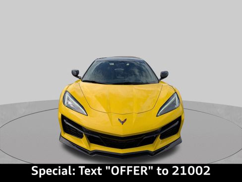 Used 2025 Chevrolet Corvette E-Ray AWD/4WD image 8