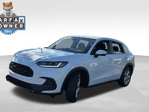 Used 2025 Honda HR-V LX image 3