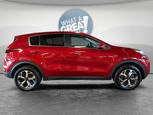 Certified 2022 Kia Sportage LX AWD/4WD image 2