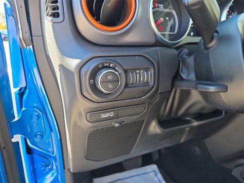 Used 2022 Jeep Gladiator Mojave w/ LED Lighting Group image 19