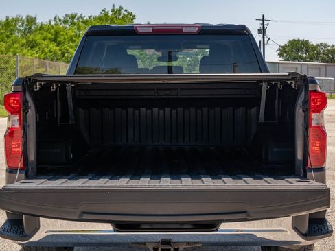 Used 2023 Chevrolet Silverado 1500 LT RWD image 25