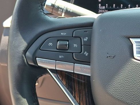 Used 2023 Cadillac Escalade ESV Premium Luxury AWD/4WD image 22