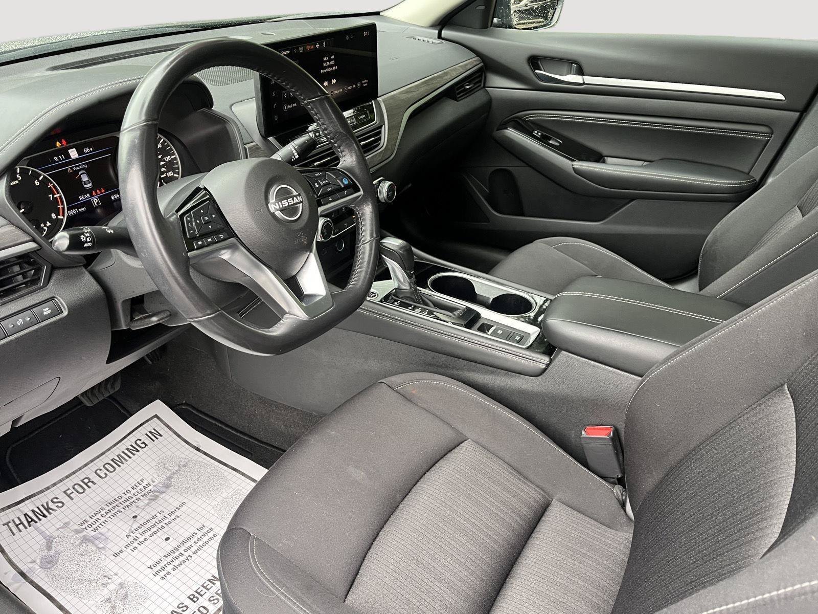 Used 2023 Nissan Altima 2.5 SV w/ SV Premium Package AWD/4WD image 23
